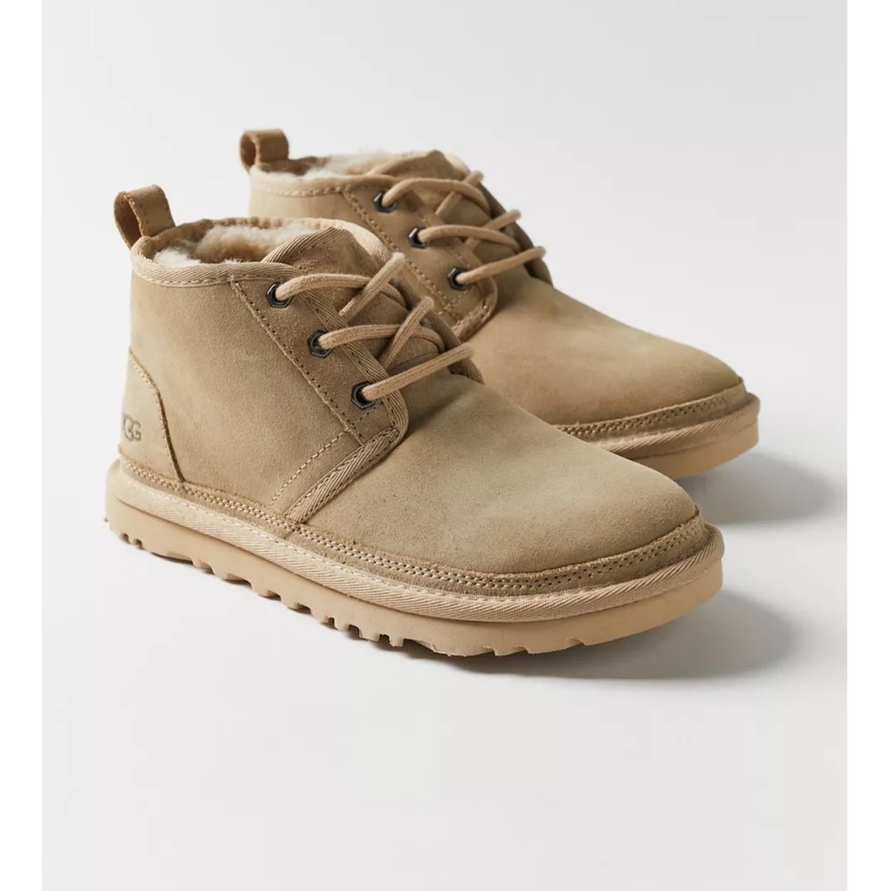 Like new Uggs size 10.